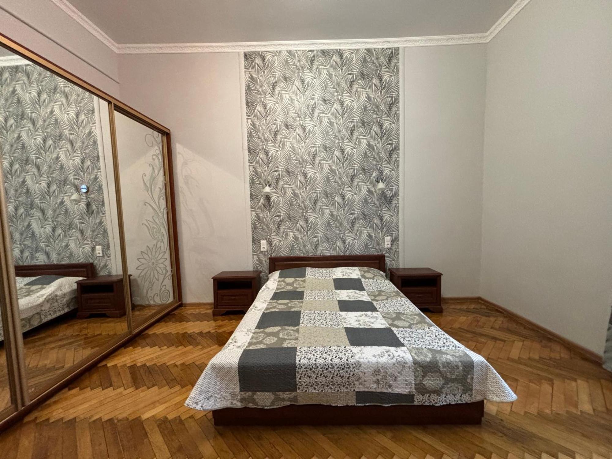 Айстра Apartment ลวีฟ ภายนอก รูปภาพ