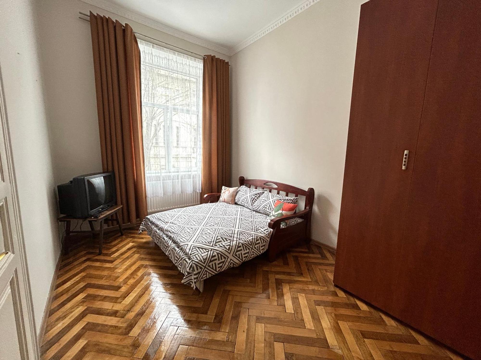 Айстра Apartment ลวีฟ ภายนอก รูปภาพ