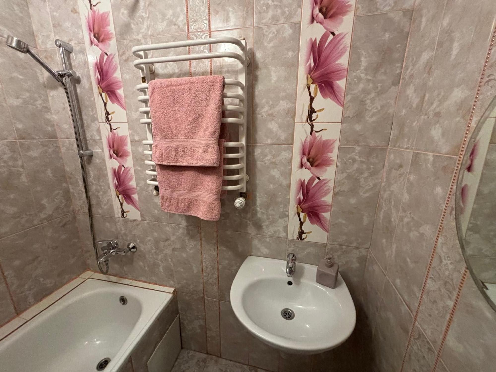 Айстра Apartment ลวีฟ ภายนอก รูปภาพ